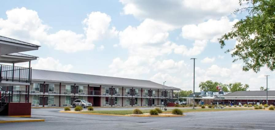 Econo Lodge Vidalia Exterior photo